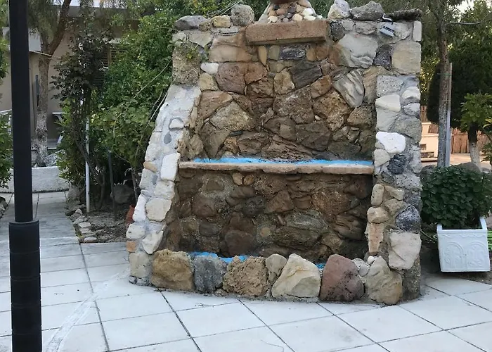 Merlis Hotel
