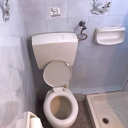 Merlis Otel 2*