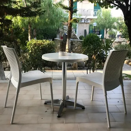 Otel Merlis Kalamákion
