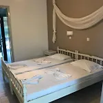 Merlis Отель